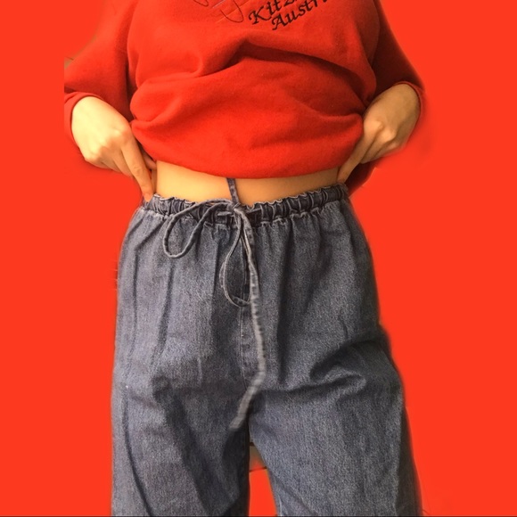 embroidered capris! - Picture 1 of 3